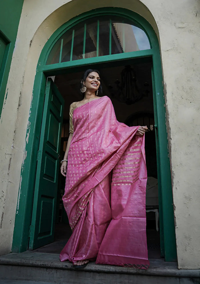 Charming Pink Jacquard Saree – Elegant Traditional Indian Wear for Women