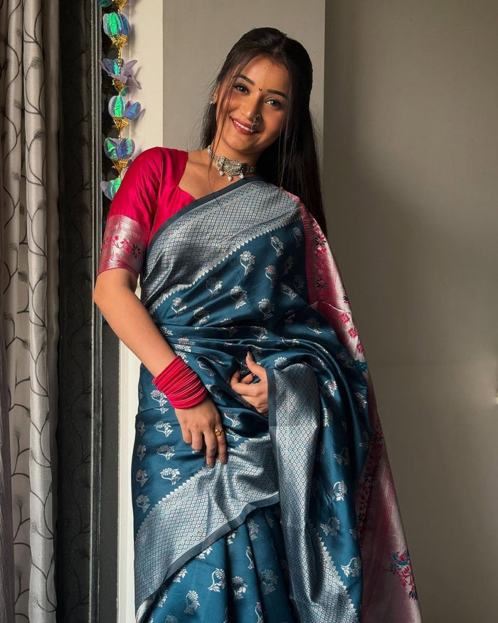 Blue Jacquard Saree – Timeless Elegance With Rich Woven Design