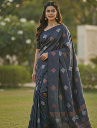 Grey Jacquard Saree – Elegant Woven Saree for Timeless Style