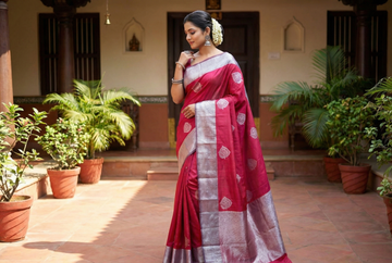 Red Jacquard Saree – Classic Festive Elegance with Premium Woven Detailing