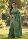 Mahendi Green Jacquard Saree – Premium Woven Texture & Traditional Festive Charm