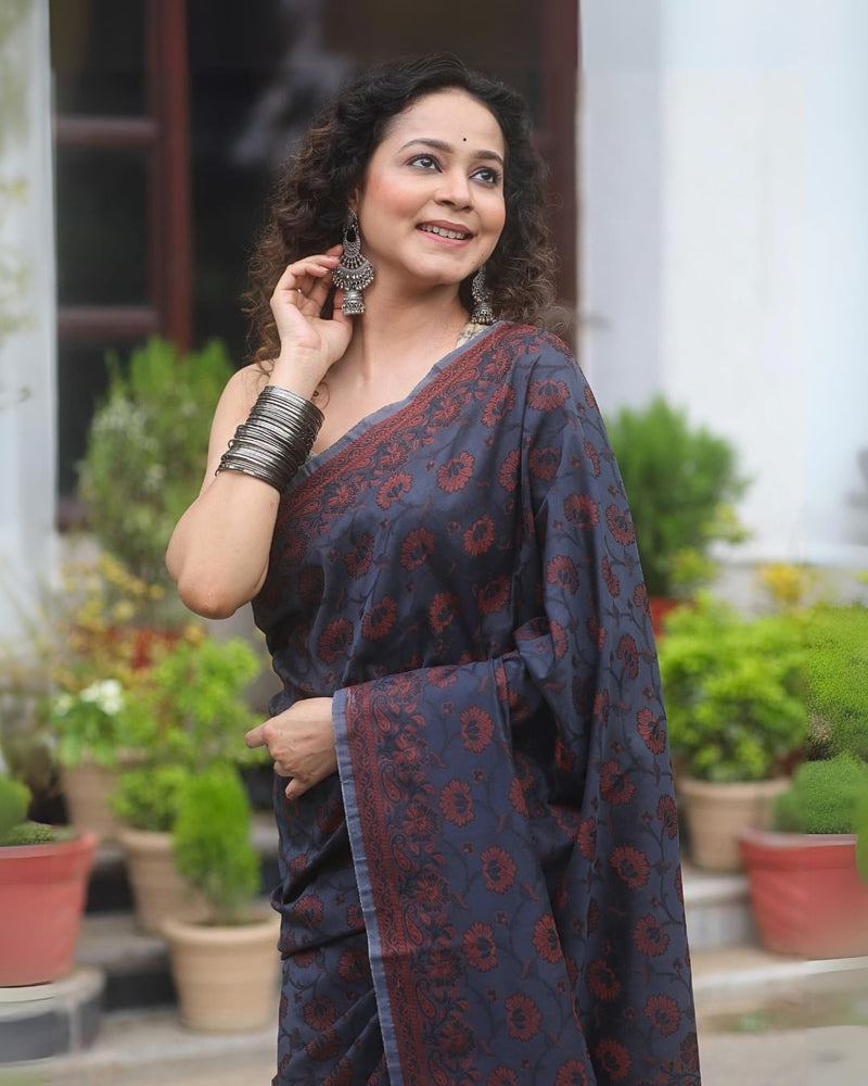 Elegant Navy Blue Jacquard Saree