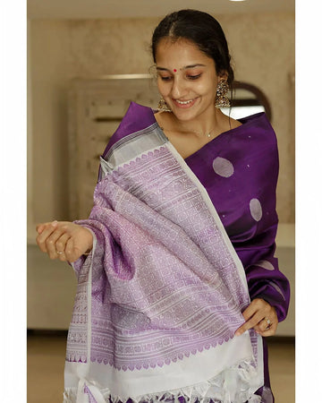 Elegant Dark Purple Jacquard Saree for Weddings & Festive Celebrations