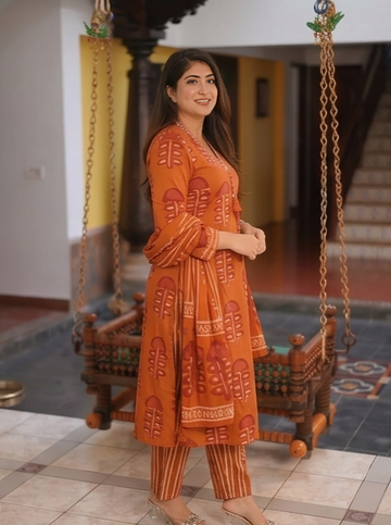 Jaipuri Block Print Mul Cotton Suit with Classic Appeal