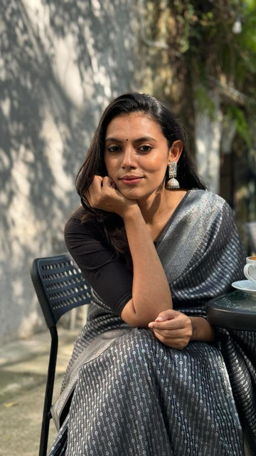 Black Jacquard Saree – Premium Woven Elegance for Parties & Special Occasions
