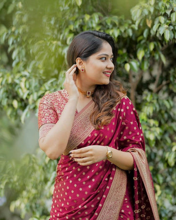 Elegant Red Jacquard Saree for Festive & Wedding Wear