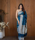Graceful Blue Jacquard Saree – Premium Woven Design & Elegant Festive Style