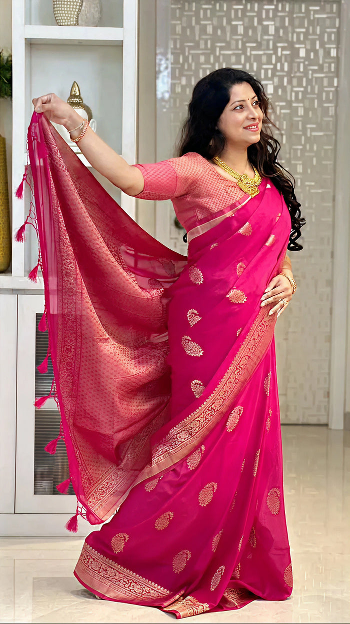 Charming Pink Jacquard Saree – Premium Woven Festive & Wedding Wear for Elegant Style