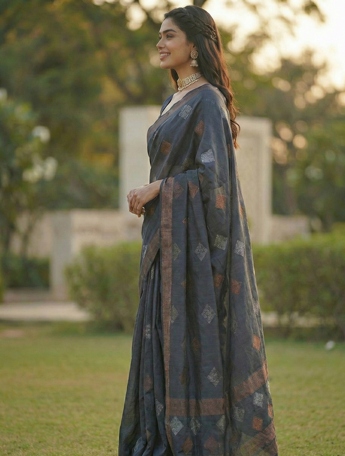 Grey Jacquard Saree – Elegant Woven Saree for Timeless Style