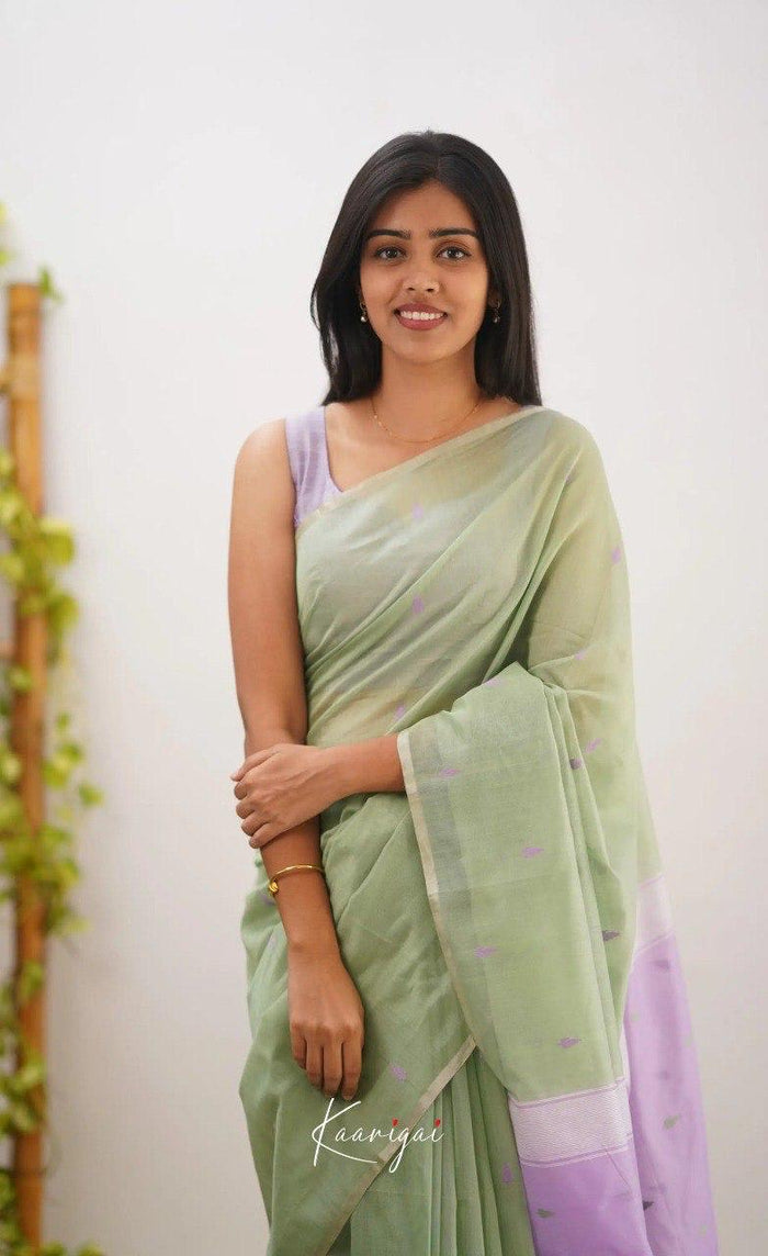 Pista Jacquard Saree – Elegant Woven Texture with Soft Pastel Charm