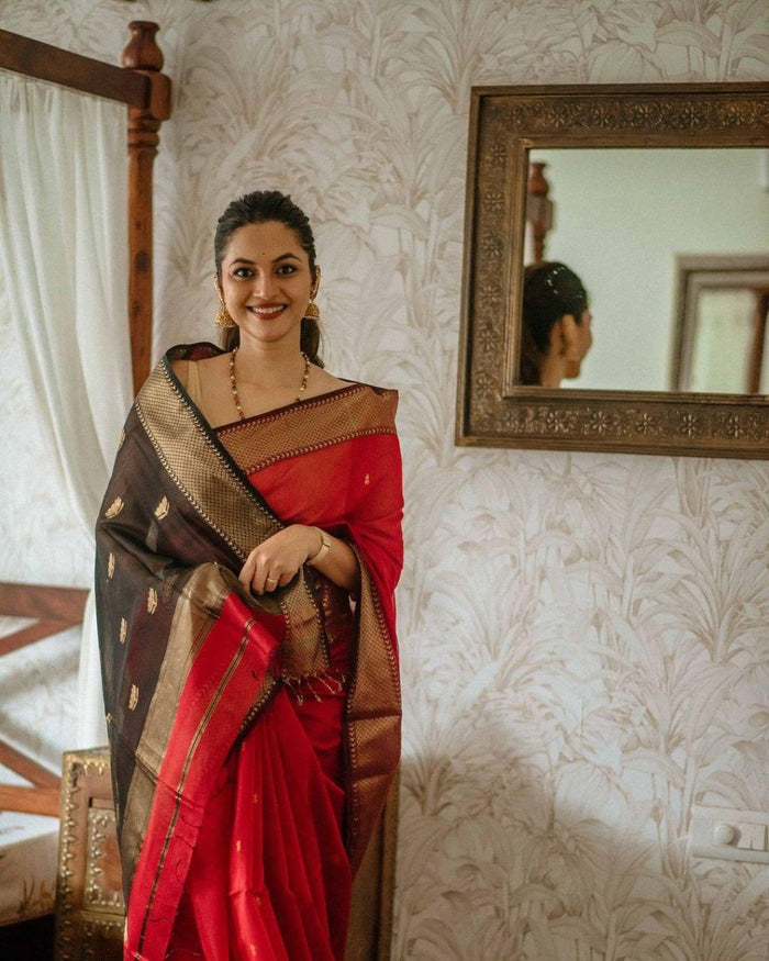 Red Jacquard Saree – Elegant Festive Wear with Rich Woven Detailing