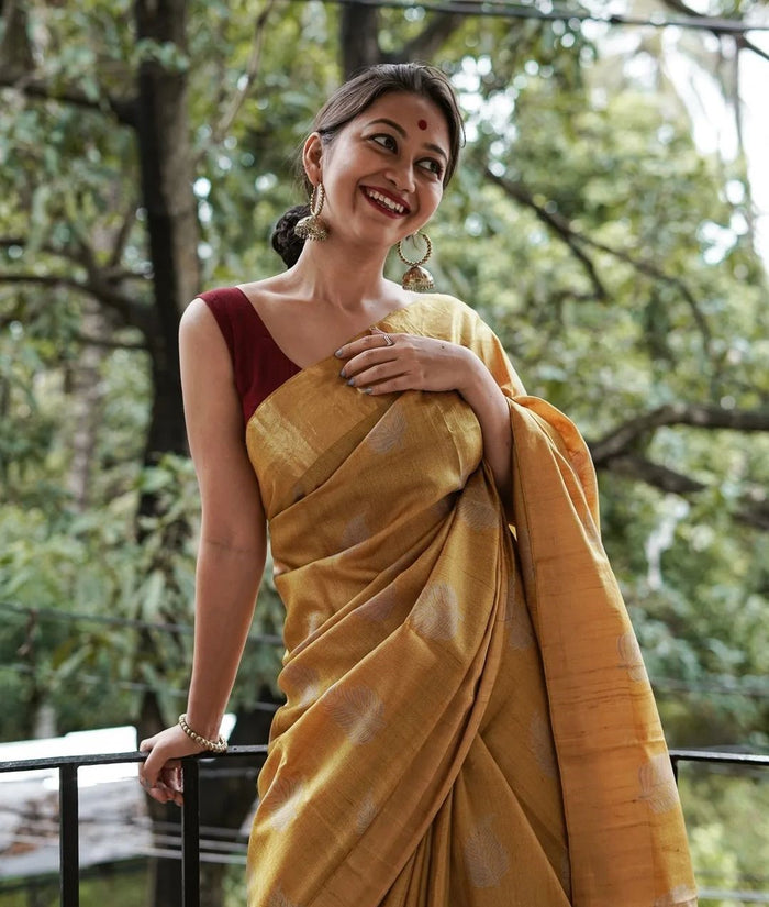 Sunshine Yellow Jacquard Saree – Bright, Elegant & Festive-Ready