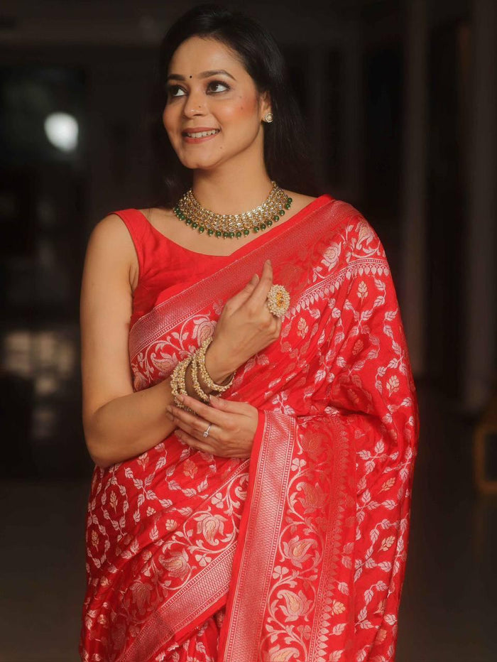 Luxury Red Jacquard Saree – Elegant Festive & Wedding Wear