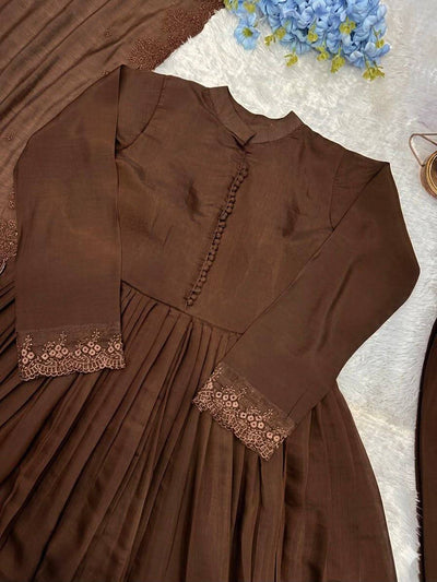 New Designer Party Wear Look Gown