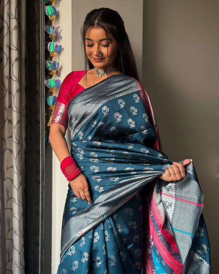 Blue Jacquard Saree – Timeless Elegance With Rich Woven Design