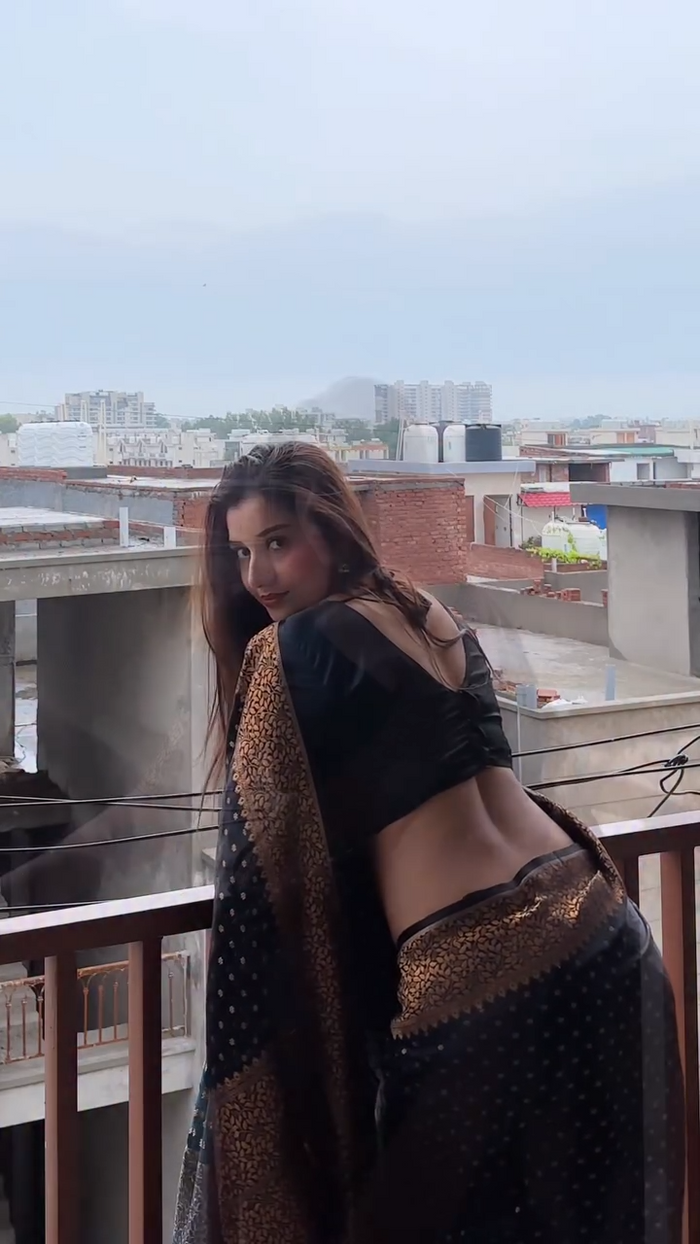 Onyx Black Jacquard Saree – Sophisticated Woven Style for Festive & Evening Wear