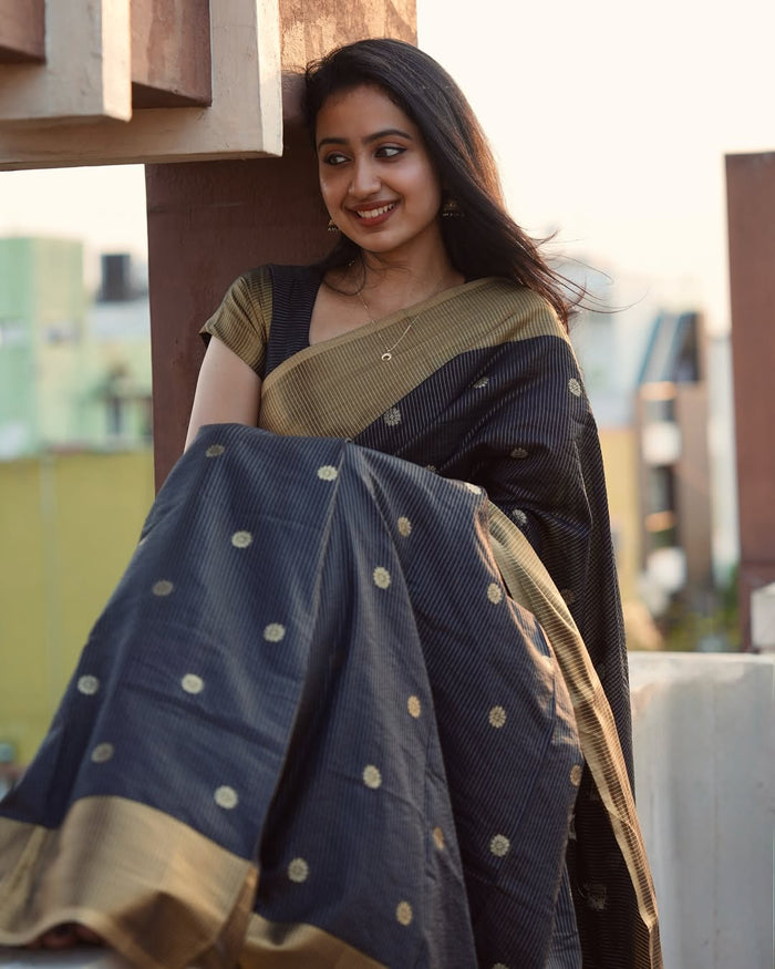 Elegant Black Jacquard Saree for Timeless Festive & Party Wear