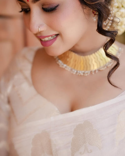 Elegant Off-White Jacquard Saree