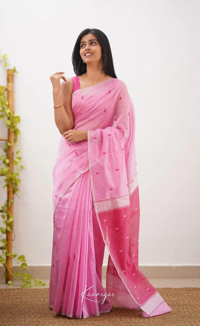Light Pink Jacquard Saree – Elegant Woven Design with Timeless Grace