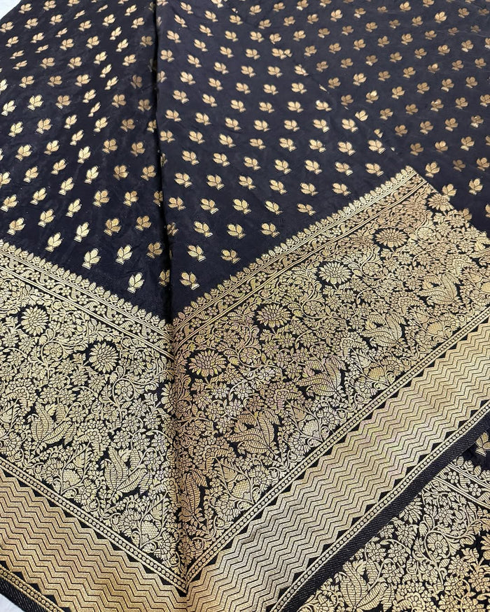 Elegant Black Jacquard Saree – Timeless Traditional Wear for Weddings & Parties