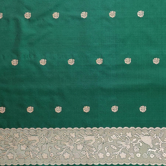 Bottle Green Jacquard Saree for Women – Rich Festive & Wedding Wear Elegance