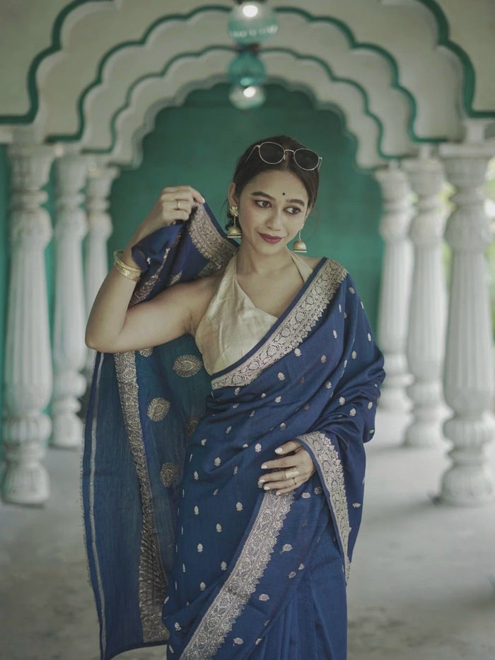 Royal Blue Jacquard Saree – Timeless Elegance with Premium Woven Detailing