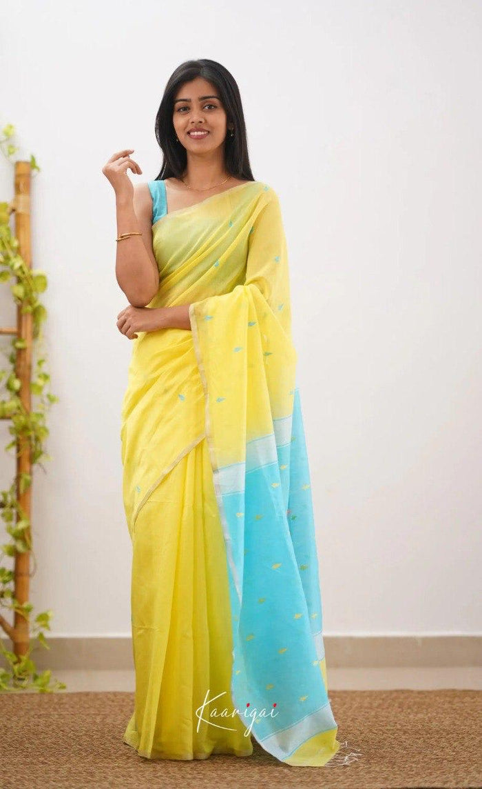 Yellow Sky Jacquard Saree – Soft Dual-Tone Elegance with Premium Woven Design
