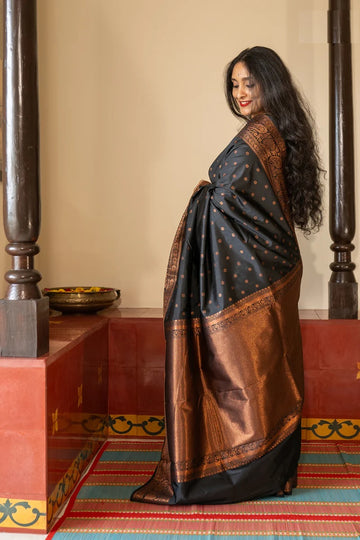 Classic Black Jacquard Saree for Women – Premium Party & Festive Wear