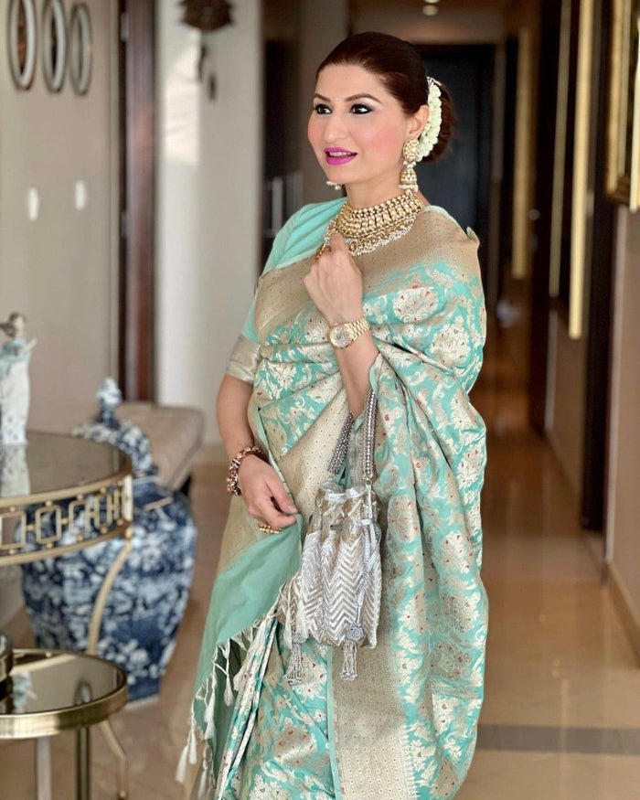 Light Blue Jacquard Saree – Soft Woven Elegance for Weddings & Festive Wear