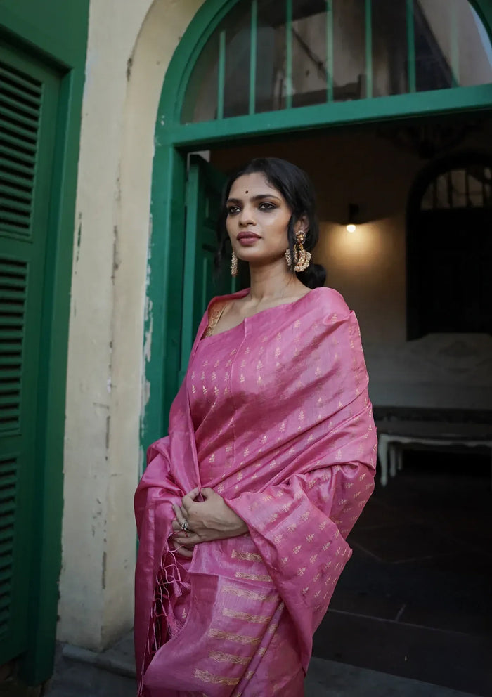 Charming Pink Jacquard Saree – Elegant Traditional Indian Wear for Women