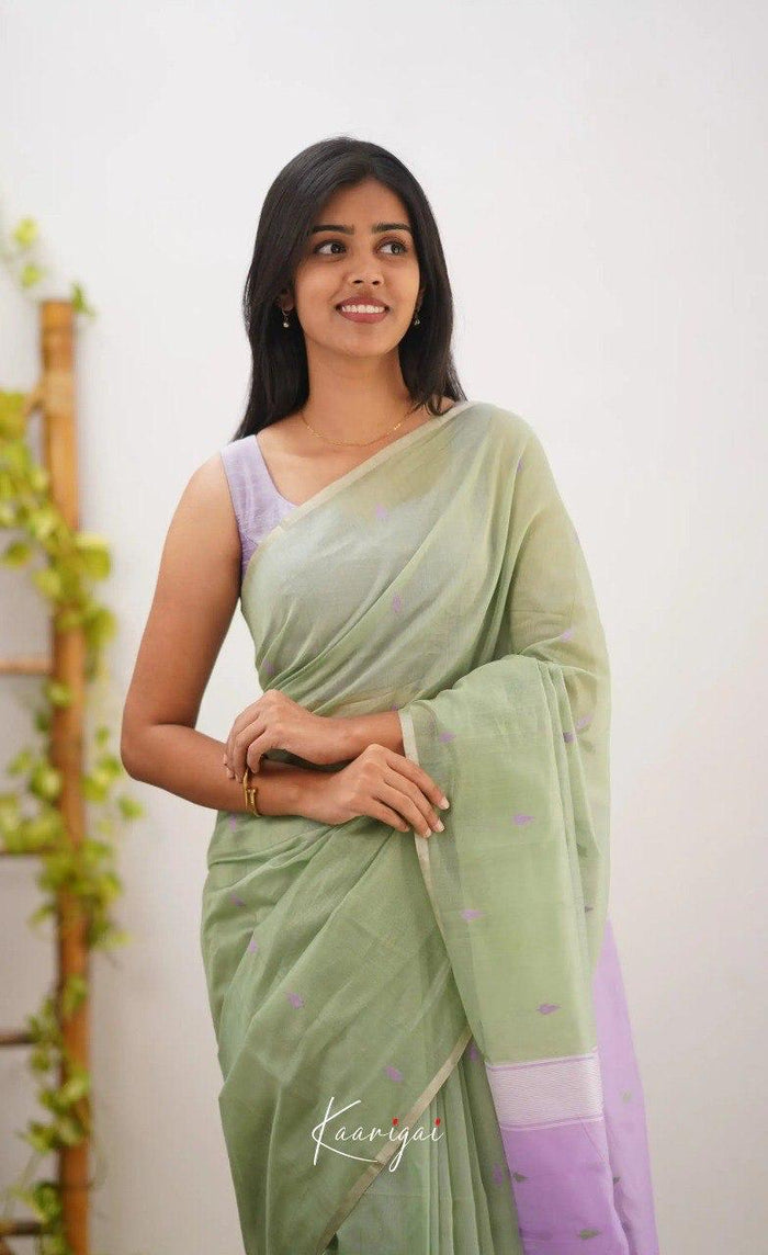 Pista Jacquard Saree – Elegant Woven Texture with Soft Pastel Charm