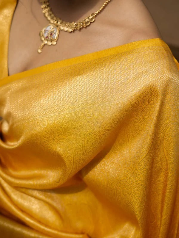 Sunshine Yellow Jacquard Saree – Elegant Woven Design with Rich Traditional Charm
