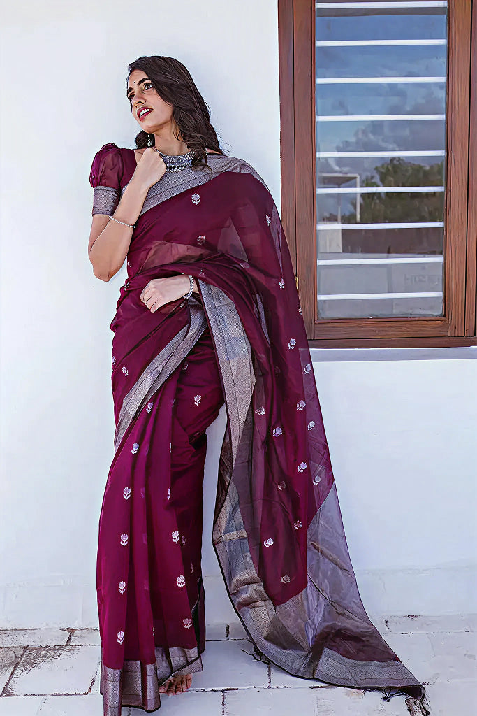 Royal Wine Jacquard Saree – Luxurious Woven Texture & Festive Elegance