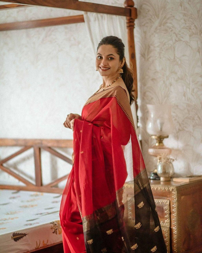 Red Jacquard Saree – Elegant Festive Wear with Rich Woven Detailing