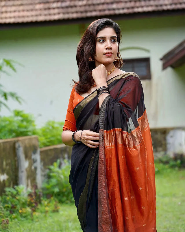 Black Jacquard Saree – Elegant & Premium Ethnic Wear