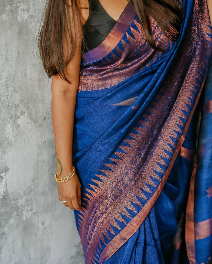 Blue Jacquard Saree – Premium Weave & Elegant Festive Style