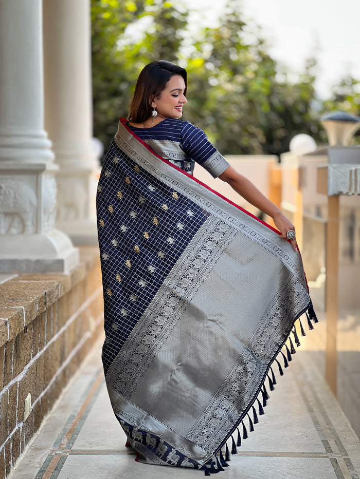 Royal Navy Blue Jacquard Saree – Elegant Weave for Festive & Party Wear