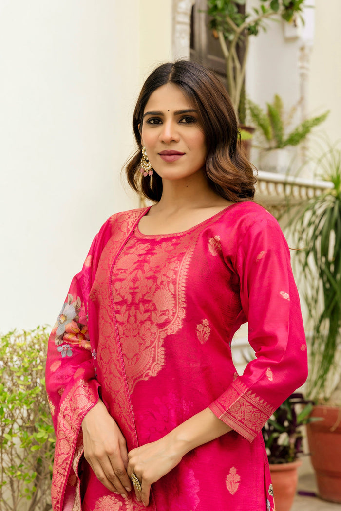 Printed Chanderi Cotton Outfit with Traditional Weave Pattern