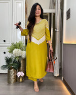 Mustard Cotton Yellow V-Neck Printed Kurta Pant Set for Women