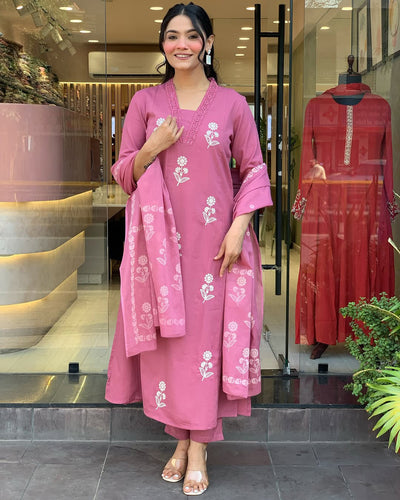 Handcrafted Cotton Ensemble with Detailed Thread Work