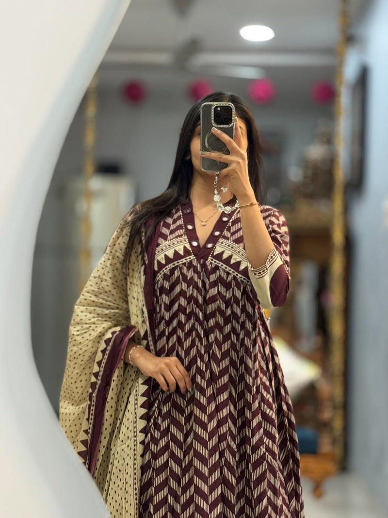 Premium Mul Cotton Ethnic Wear with Delicate Threadwork