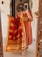 Artistic Mul Cotton Outfit Featuring Embroidery Craft