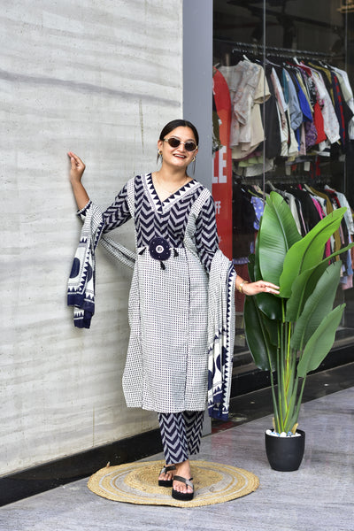 Zik Zek Premium Jaipur Cotton Kurti Pant Dupatta Set