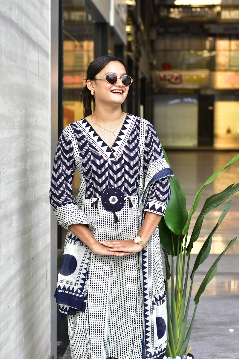 Zik Zek Premium Jaipur Cotton Kurti Pant Dupatta Set