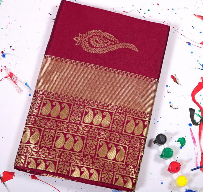 Royal Wine Jacquard Saree – Rich Woven Texture for Festive & Party Elegance