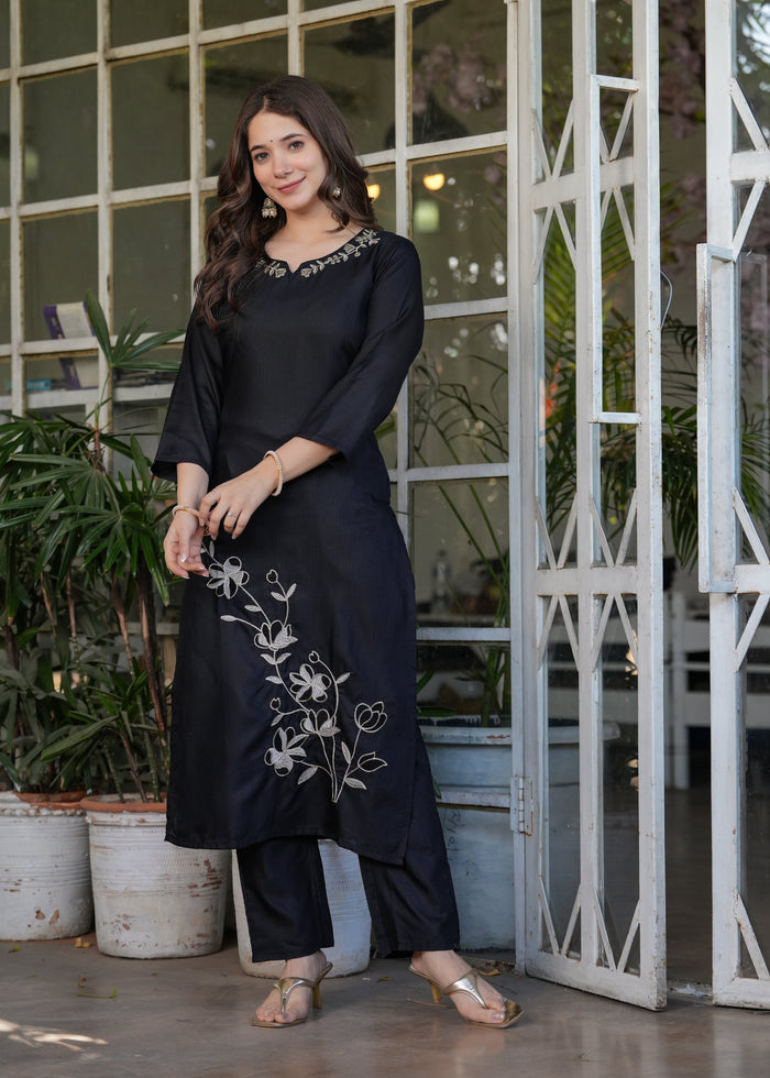 Elegant Black Embroidered Kurta Pant Set