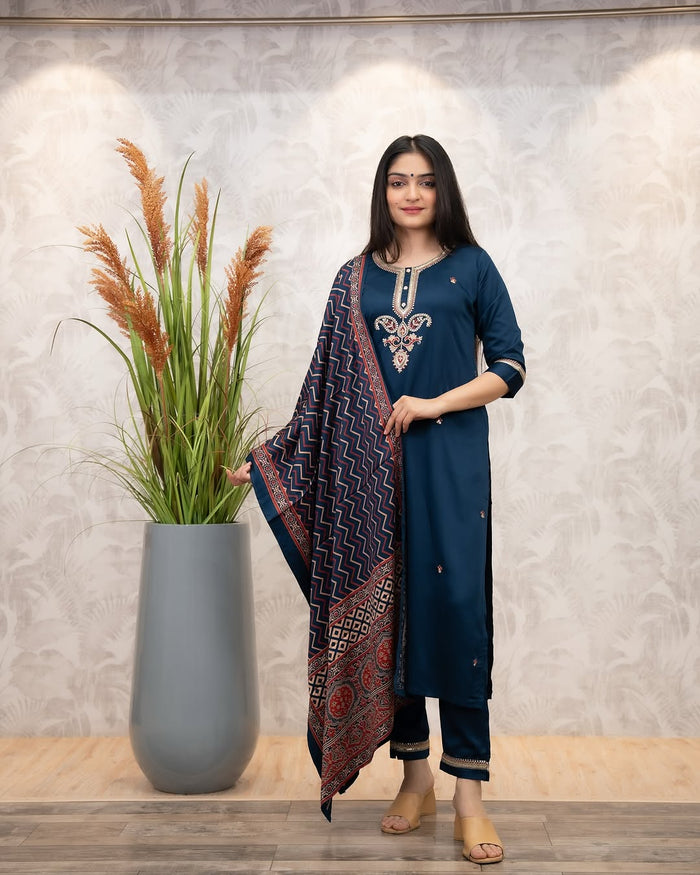 Elegant Navy Blue Embroidered Kurta Set