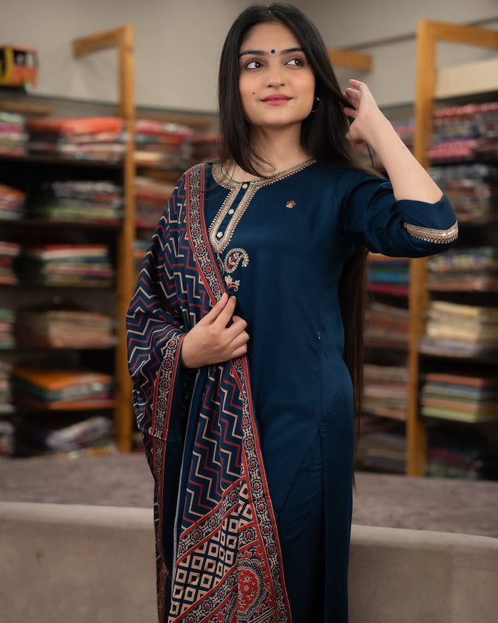 Elegant Navy Blue Embroidered Kurta Set