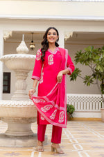 Elegant Hot Pink Printed Kurta Set
