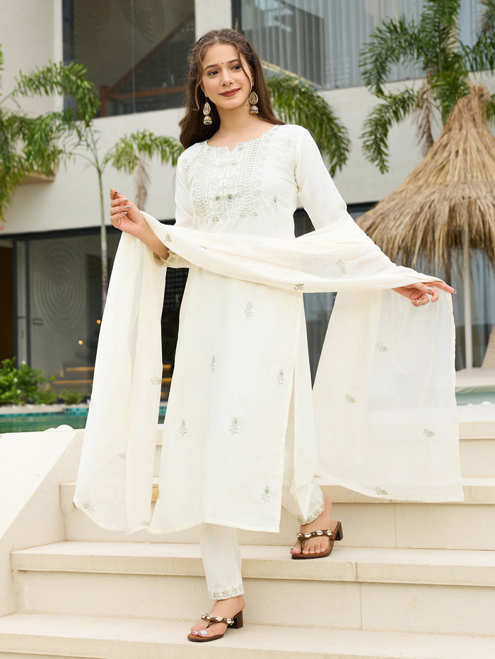 Elegant White Embroidered Kurta Set with Chiffon Dupatta